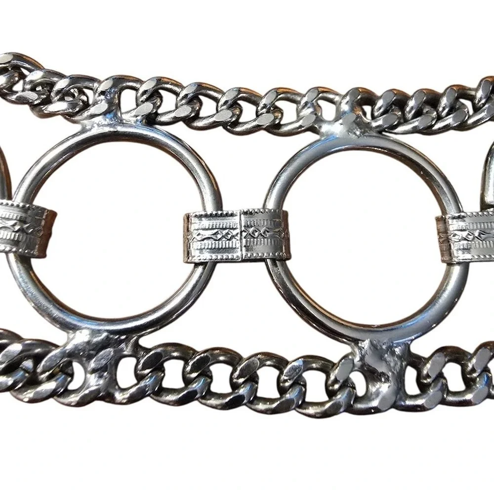 Silver Tone Multi Strand O-Ring Curb Chain Belt‎ with Etched Connectors 36in